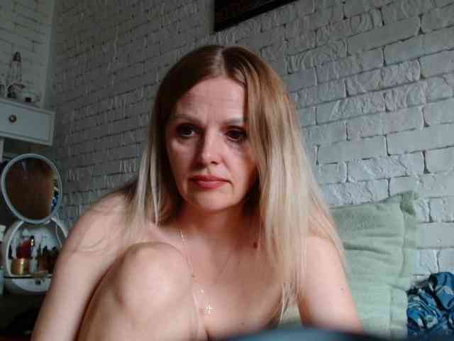 AngelAlone webcam