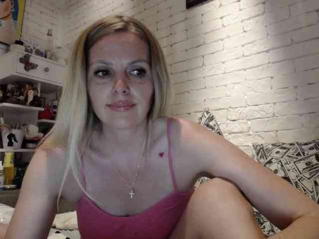 AngelAlone webcam
