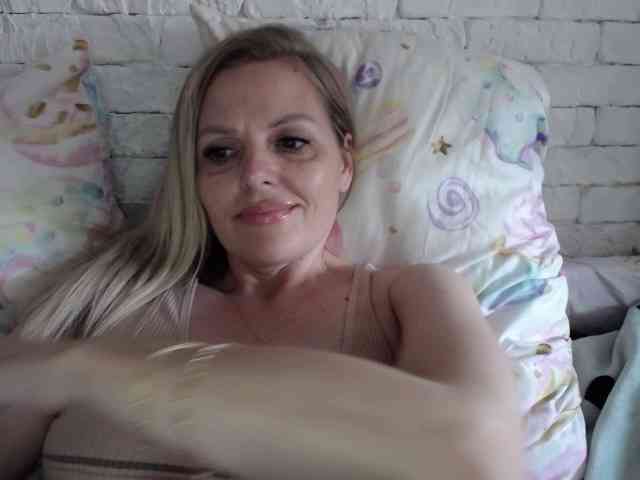 AngelAlone webcam