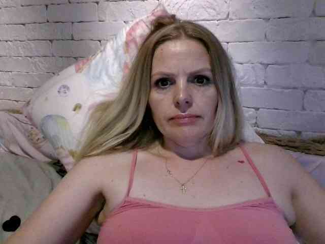 AngelAlone webcam