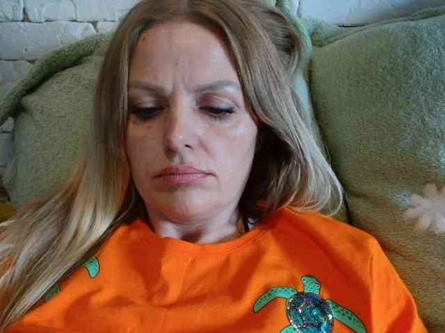 AngelAlone webcam