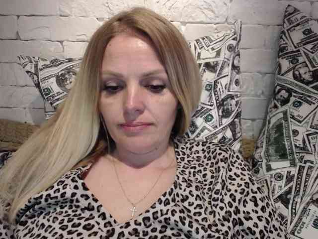 AngelAlone webcam
