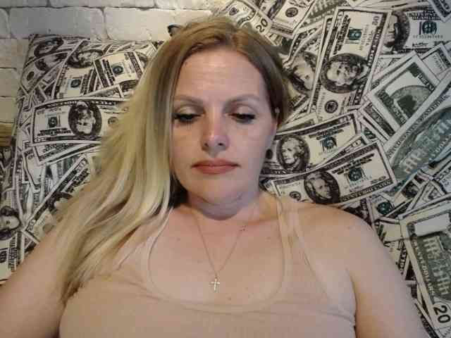 AngelAlone webcam