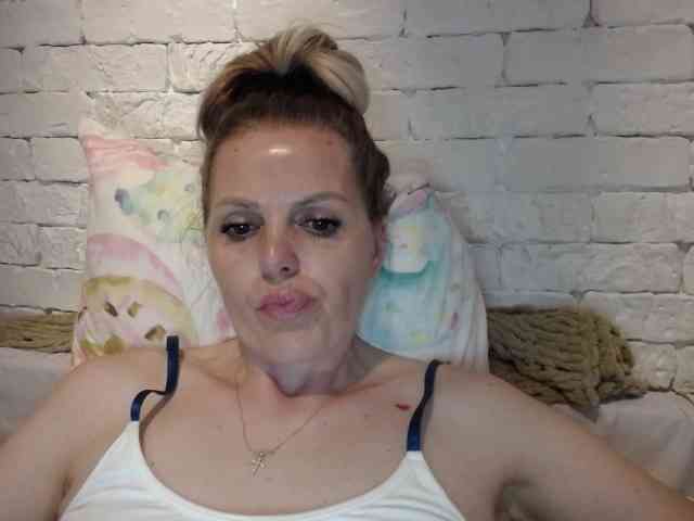 AngelAlone webcam