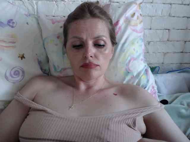 AngelAlone webcam