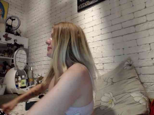 AngelAlone webcam