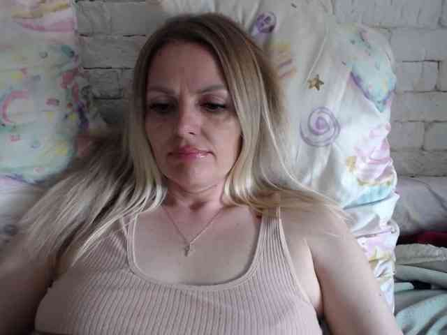 AngelAlone webcam