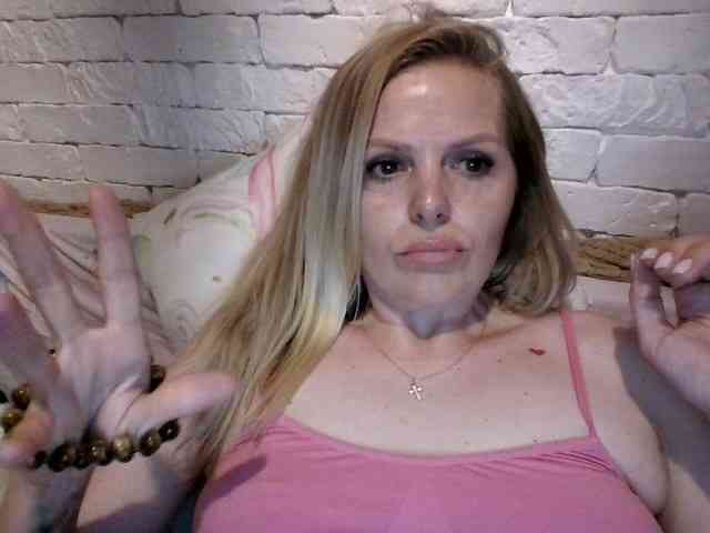 AngelAlone webcam