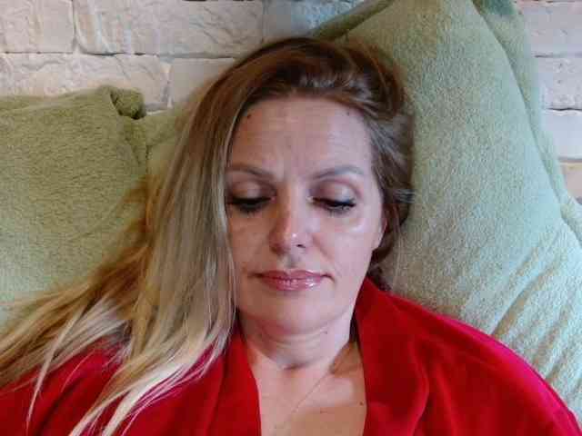AngelAlone webcam