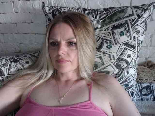 AngelAlone webcam