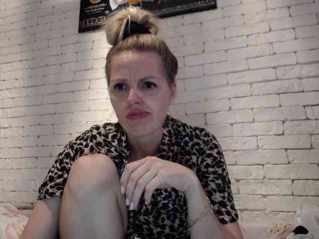 AngelAlone webcam