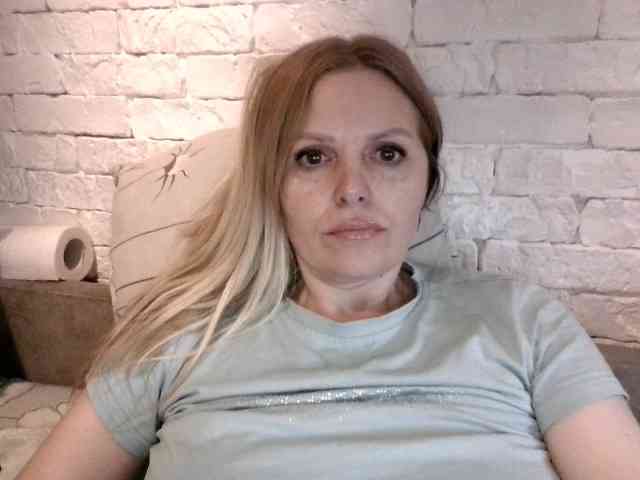 AngelAlone webcam