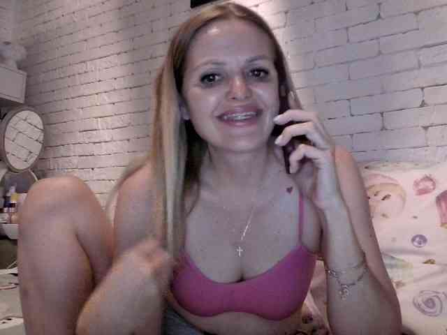 AngelAlone webcam