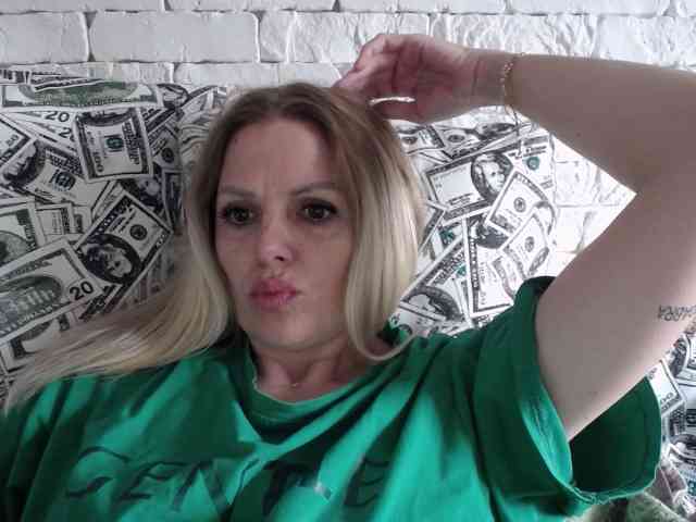 AngelAlone webcam