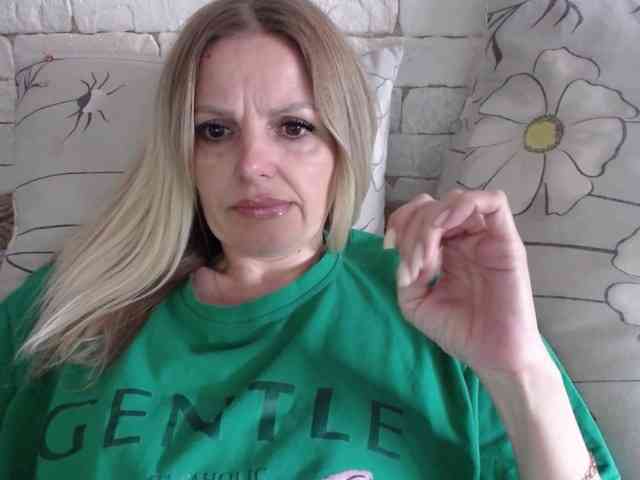 AngelAlone webcam