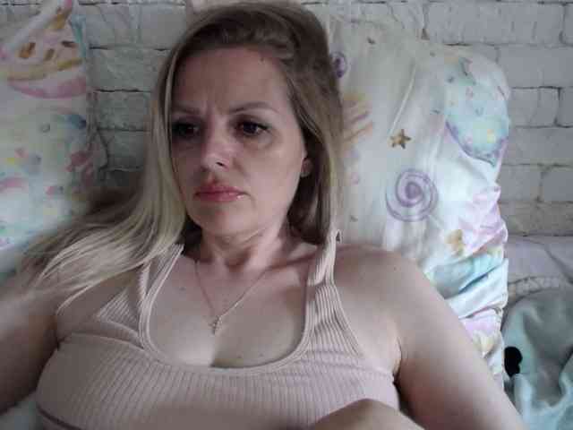 AngelAlone webcam