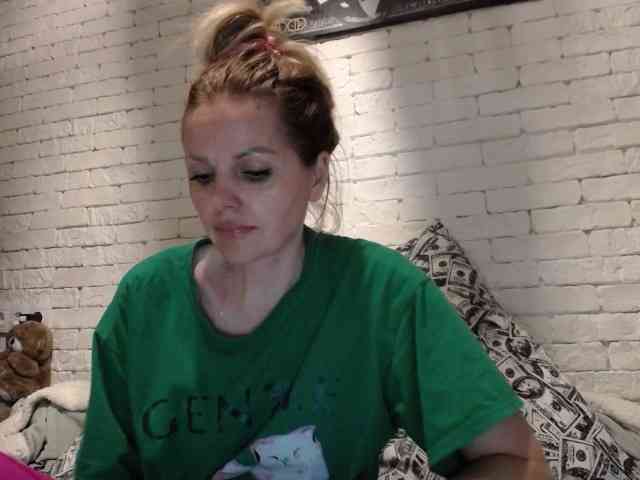 AngelAlone webcam
