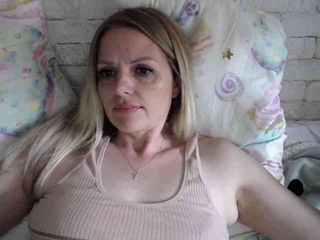 AngelAlone webcam