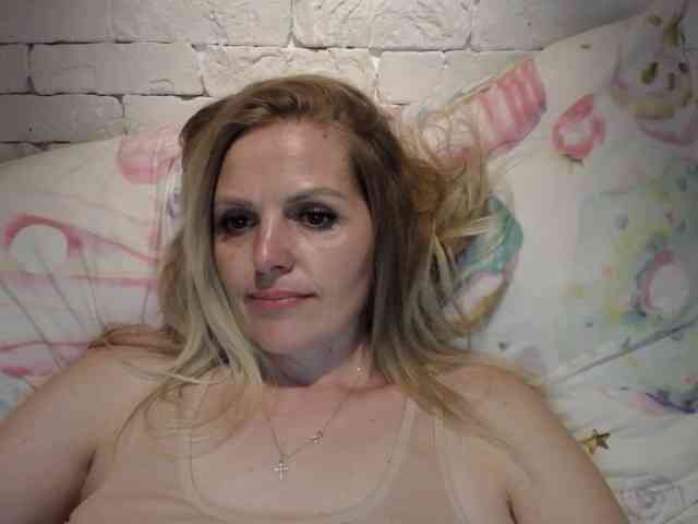 AngelAlone webcam