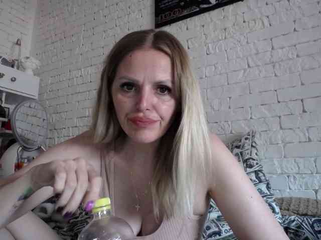 AngelAlone webcam