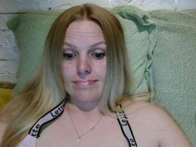 AngelAlone webcam