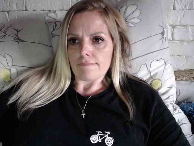 AngelAlone webcam