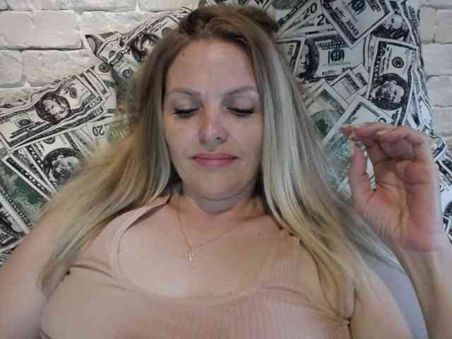 AngelAlone webcam