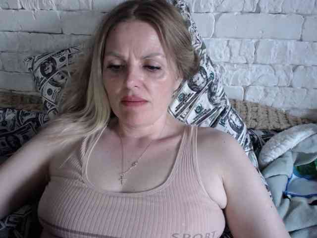 AngelAlone webcam
