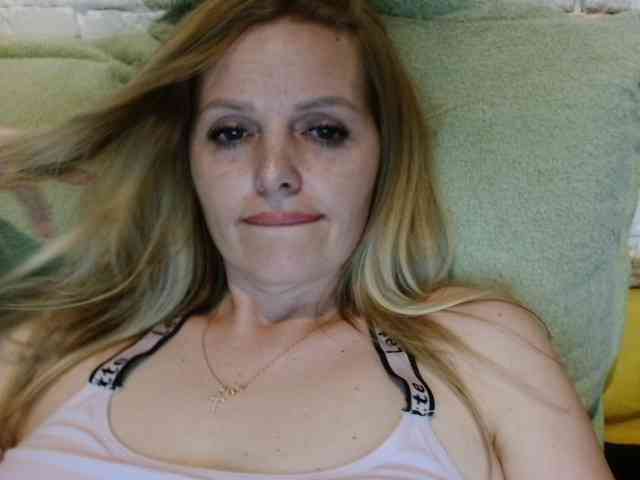AngelAlone webcam