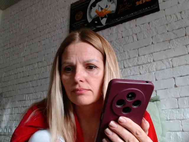 AngelAlone webcam