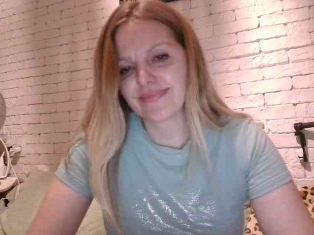 AngelAlone webcam