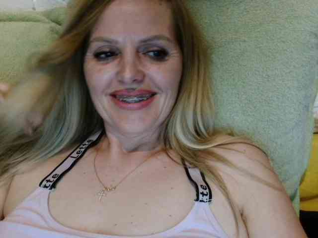 AngelAlone webcam