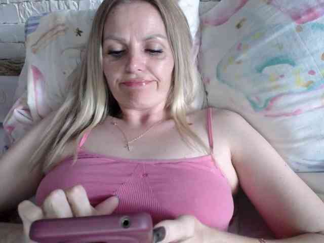 AngelAlone webcam