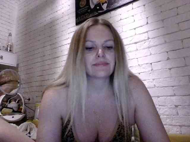 AngelAlone webcam