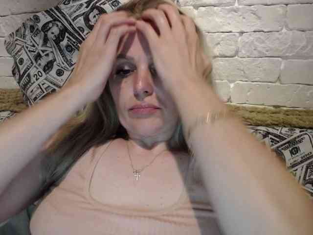 AngelAlone webcam