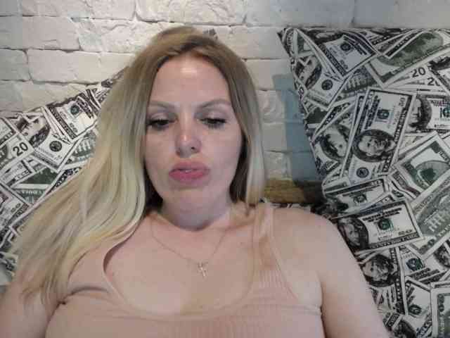 AngelAlone webcam