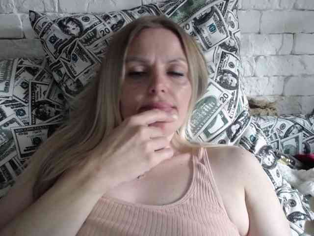 AngelAlone webcam