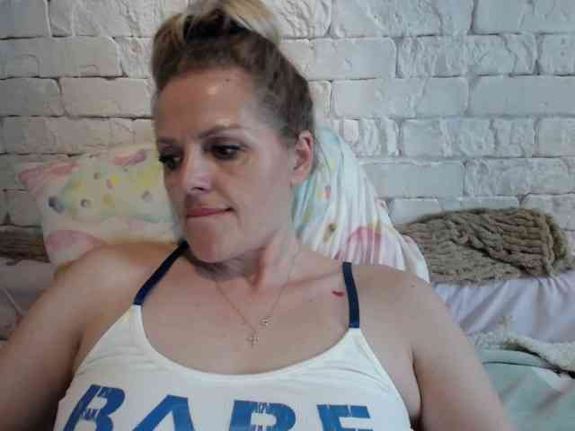 AngelAlone webcam