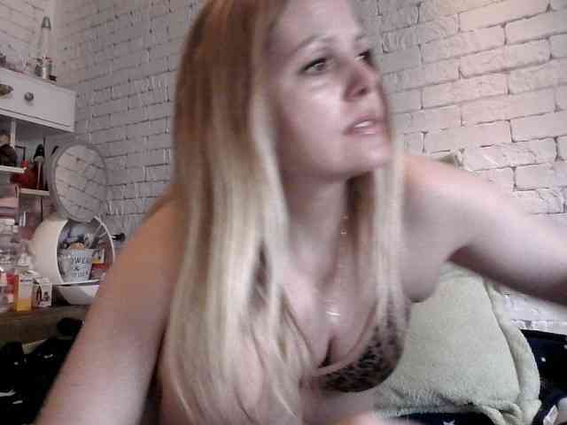 AngelAlone webcam