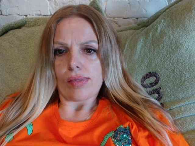 AngelAlone webcam