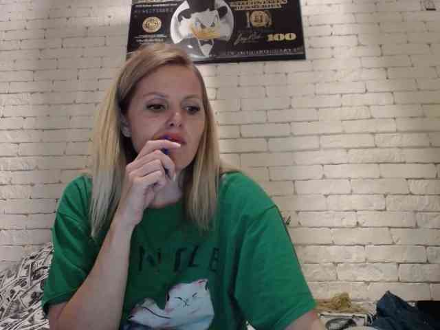 AngelAlone webcam