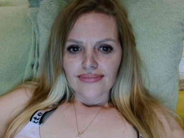 AngelAlone webcam