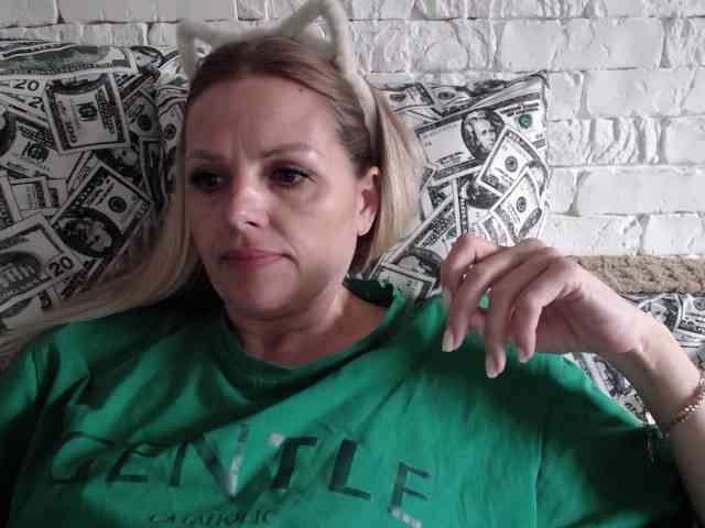 AngelAlone webcam