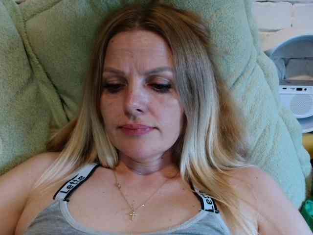 AngelAlone webcam
