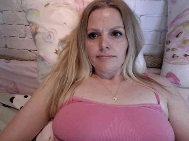 AngelAlone webcam