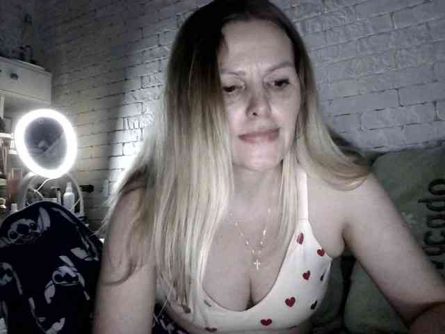 AngelAlone webcam