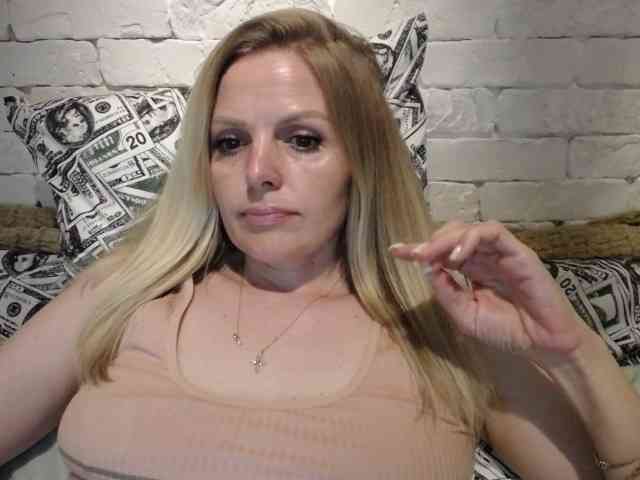 AngelAlone webcam