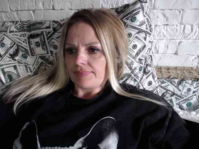 AngelAlone webcam