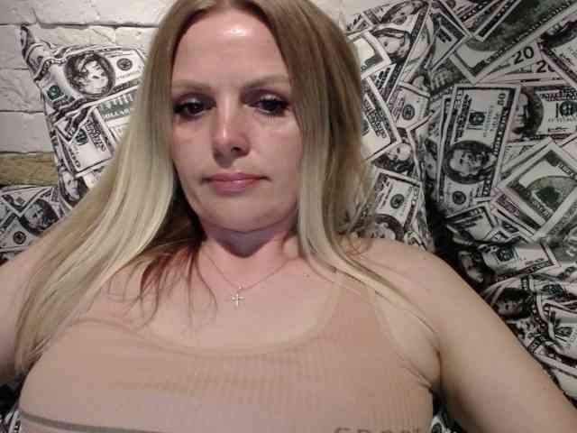 AngelAlone webcam