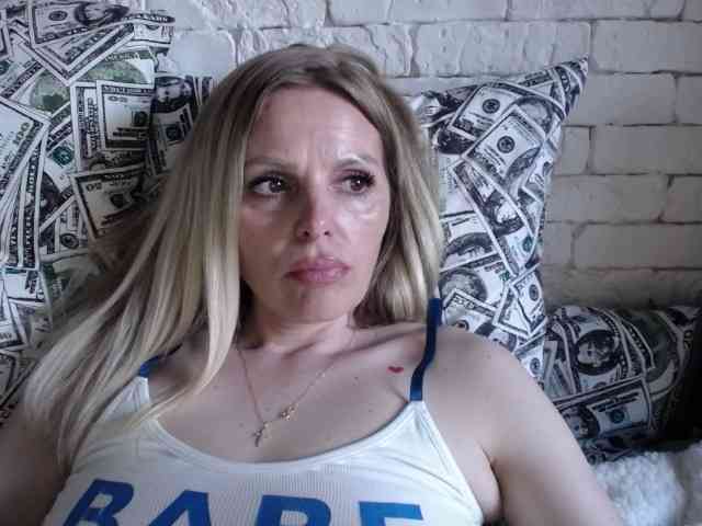 AngelAlone webcam
